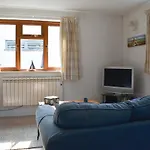 Sea View - Uk30589