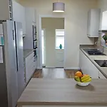 Deany Apartment
