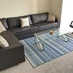 Deany Apartment