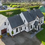 Worthy House