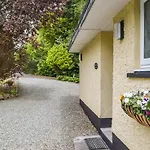 Mutton Hill Cottage