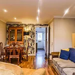 Coopers Townhouse