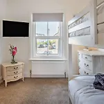 3 Bed In Shanklin 92052