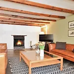 4 Bed In Tintagel Tolbo