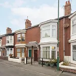 Host & Stay - Heather House
