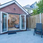 Croft Lodge By Grandeur Property