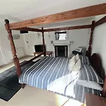 Historic Fowey Home By The Quay