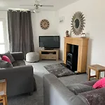 Park View Holiday Chalet, Close To The Dog Friendly Beach