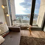 Stunning Mersey View Flat W Parking In Liverpool