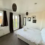 Meadowside Apartment