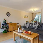 9 Porthilly View