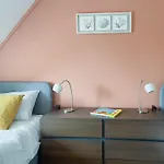 Honey Bee Cottage