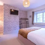 The Buddle Inn