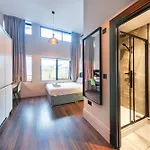 Central Hastings Stunning Studio Apartment