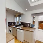 Holmdean Cottage