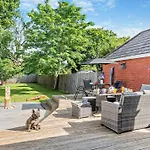 4 Bed In Ryde 95058