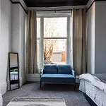 Impressive 6-Br Home In A Prime Sunderland