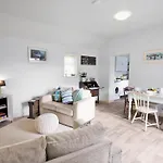 Shrimp Cottage - E5415