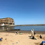Letaway - Captain Cook'S Cottage, Staithes