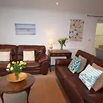 Inglewood Apartments