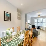Uk41640 - Cleveland House