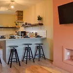 Apartment Two - Uk45353