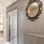 Beaufort Apartment