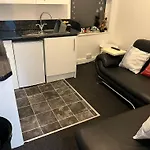 Winter Gardens Flat 3 - Family Apartment