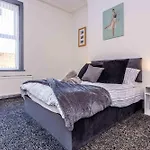 Host & Stay - Bambro Apartment