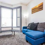 Host & Stay - Bambro Apartment