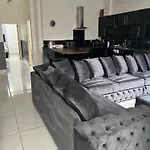 Lobby Hq