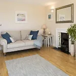 Captain'S Rest