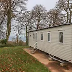 5 Manor Park