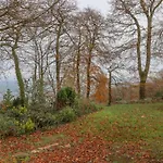 5 Manor Park