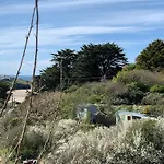 Foxes Cove, Shepherds Hut 2