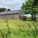 Bream Barn - Sea View, Woodburner, Easy Walk To The Beach, Parking, Full Kitchen