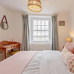 2 Bed In Appledore 52863