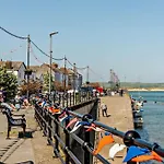 2 Bed In Appledore 52863