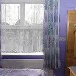 Dewolf Guest House