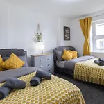 Open Mind Leisure - Cosy Apartment With 3 Beds