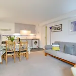 49 St Nicholas Court