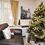 2 Bed In Saundersfoot 94207