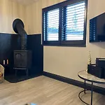 Caban Y Tan Ffawydd Luxury Couples Retreat With Private Wood Fired Hot Tub