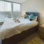 Free Parking Modern 2 Bedroom Apt In Belfast