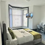 The New Valron Hotel