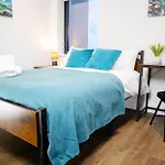 Central 2 Bed 2 Bath Penthouse Near Beach, Hospital - Long Stay Rates Available