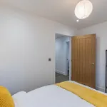 Central 2 Bed 2 Bath Penthouse Near Beach, Hospital - Long Stay Rates Available