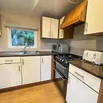 Cosy 6 Berth Caravan At California Cliffs Holiday Park Ref 50032J