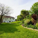 5 Bed In Appledore 95680