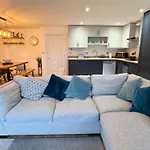 Sound Of The Sea - Penthouse In Portrush